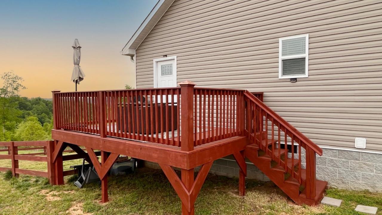 Great Little Guest Suite With Private Entry & Deck! Pet Friendly & 30 Mins To Nashville! Ashland City Exterior photo