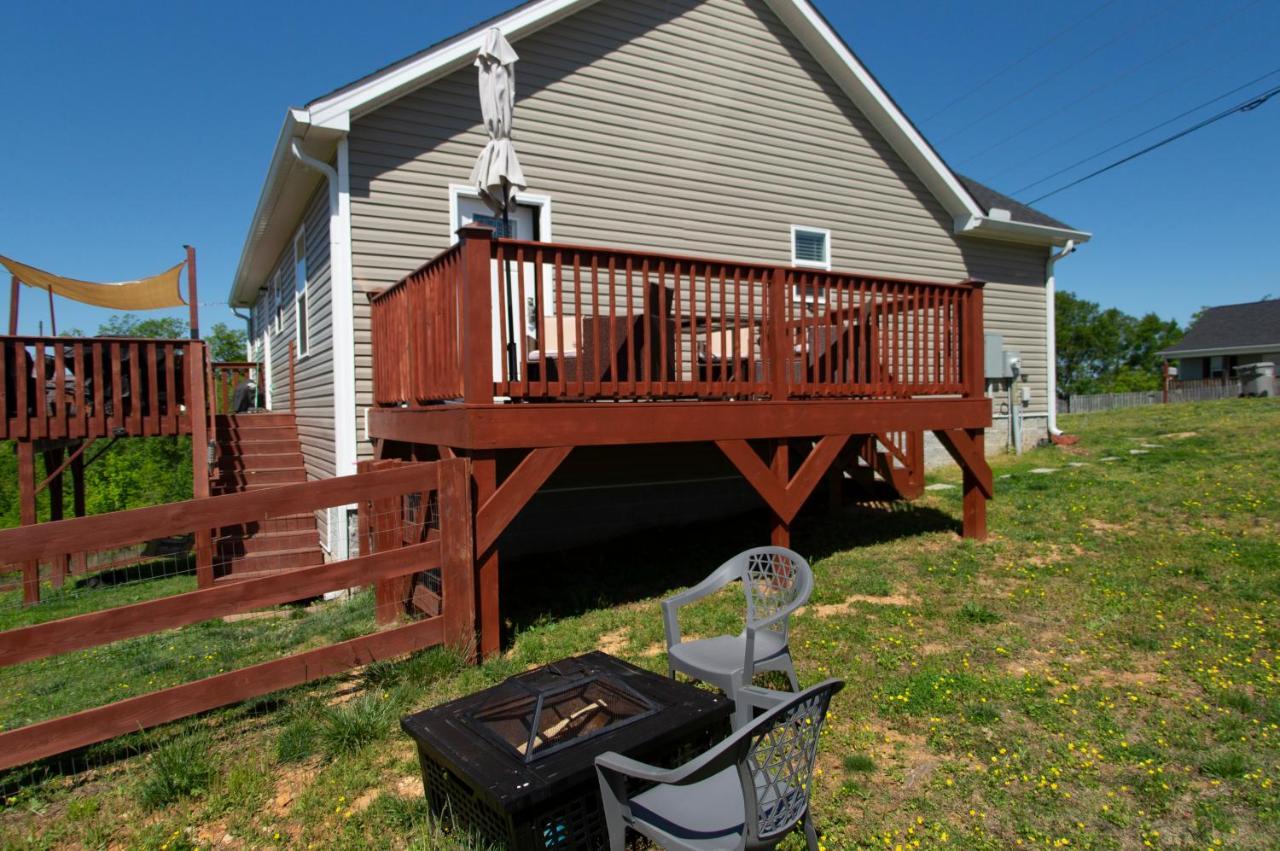 Great Little Guest Suite With Private Entry & Deck! Pet Friendly & 30 Mins To Nashville! Ashland City Exterior photo